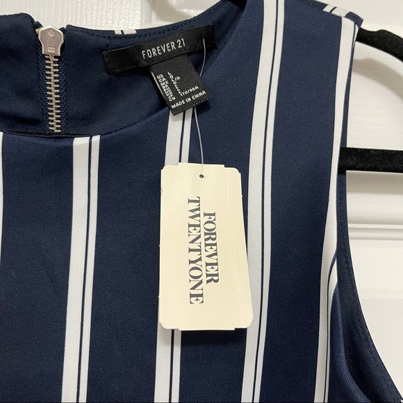 Forever 21 Crop Top - Picture 4 of 5